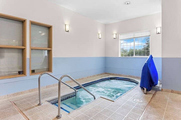Pool 38 of 59