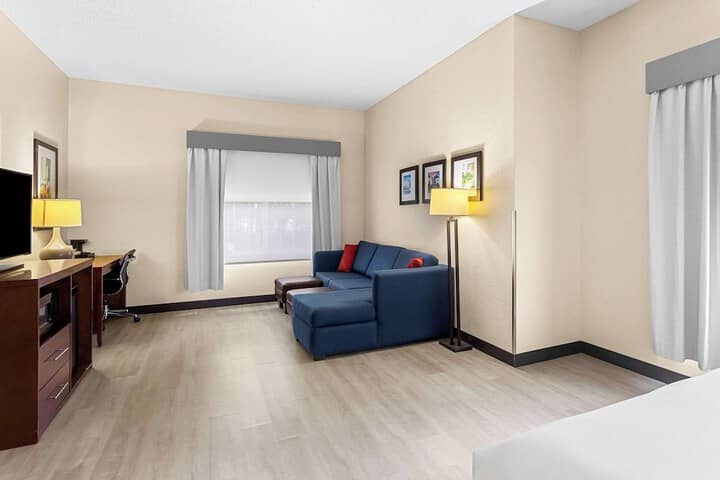 Room 25 of 59