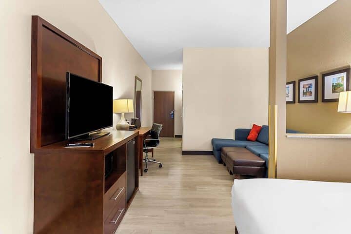 Room 16 of 59