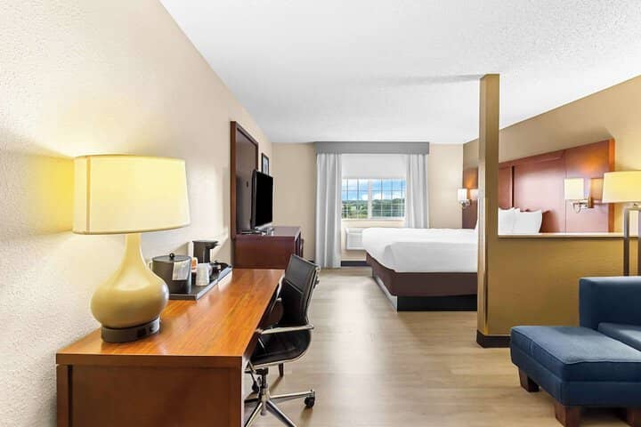 Room 31 of 59