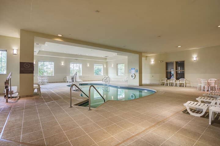 Pool 39 of 59
